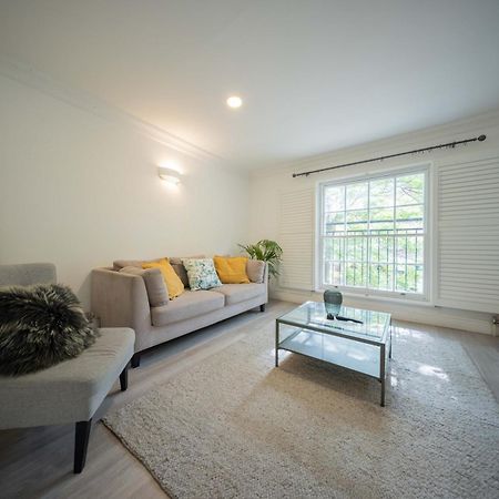 Appartamento Modern 3 Beds 2 Baths Abbey Rd - St John'S Wood Londra Esterno foto