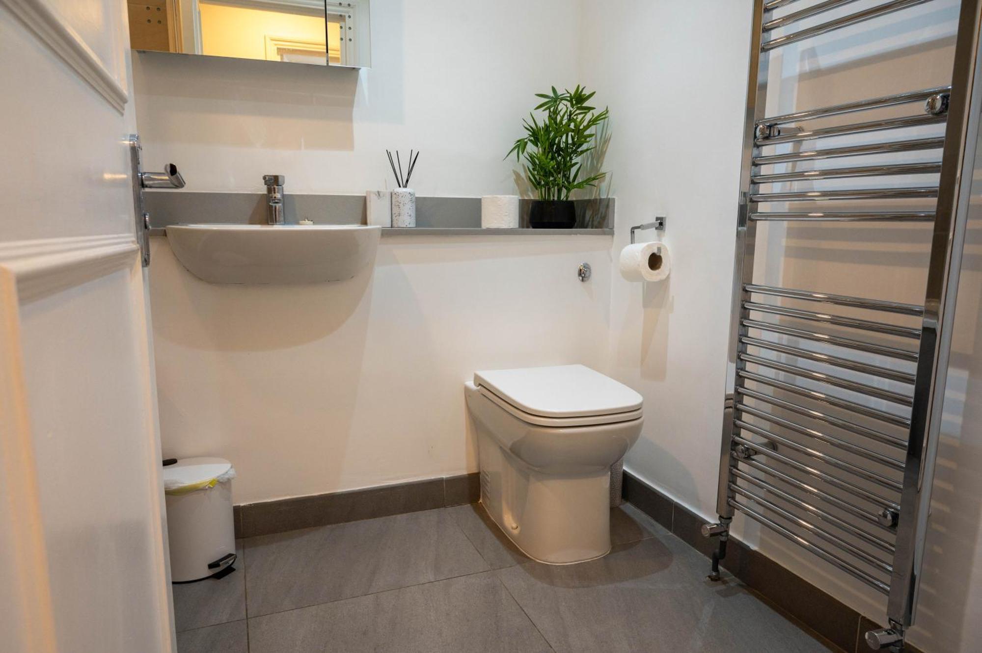 Appartamento Modern 3 Beds 2 Baths Abbey Rd - St John'S Wood Londra Esterno foto