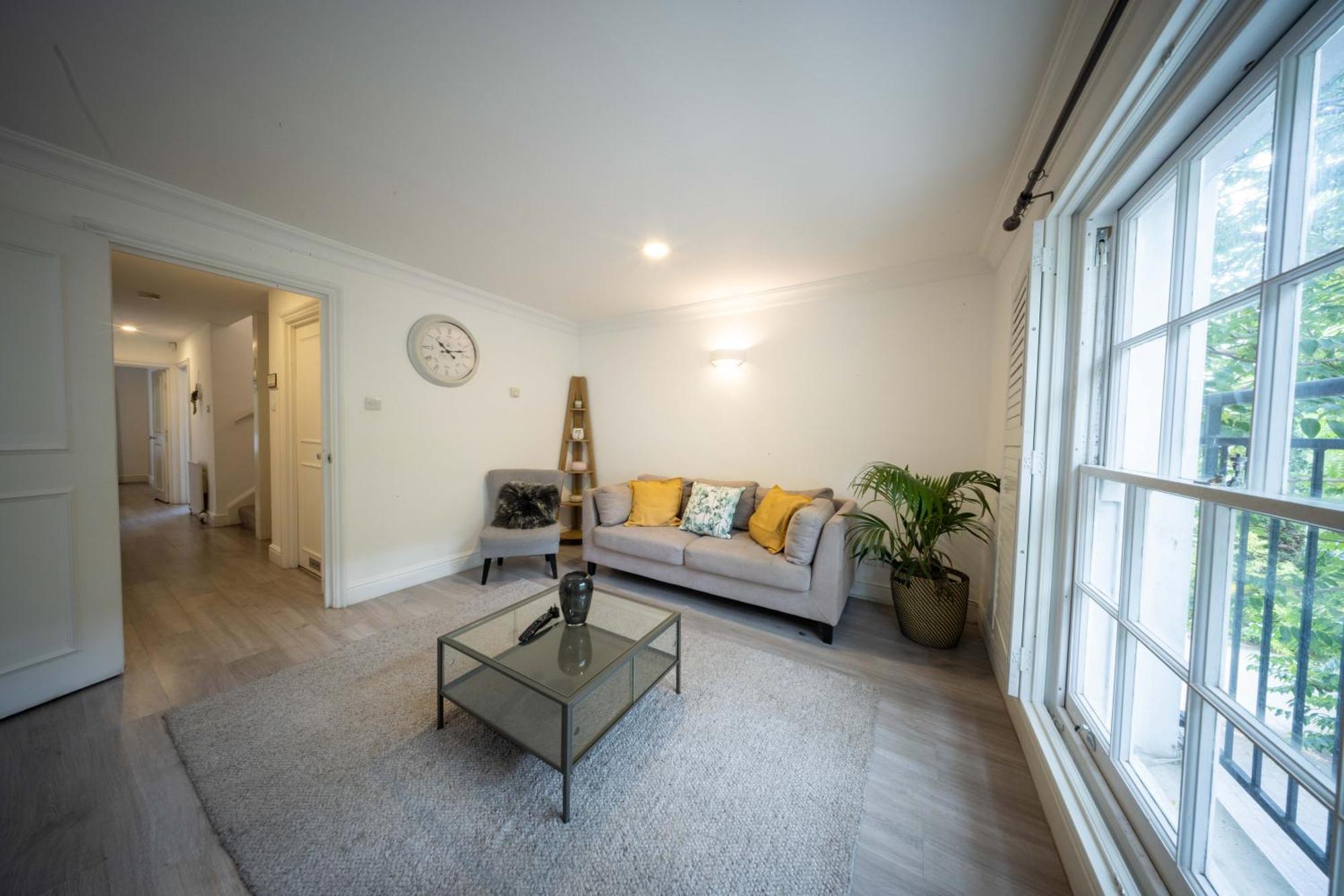 Appartamento Modern 3 Beds 2 Baths Abbey Rd - St John'S Wood Londra Esterno foto